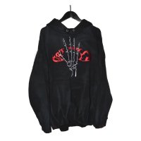 DAT ROLLY / Embroidery Skeleton Hand Hoodie