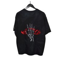 DAT ROLLY / Embroidery Skeleton Hand T-Shirt