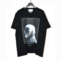 Azuma. / ×Phil Hale Face T-shirt