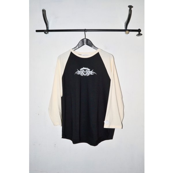 画像1: el conductorH / Raglan Sleeve Heart Tribal Print T-shirt