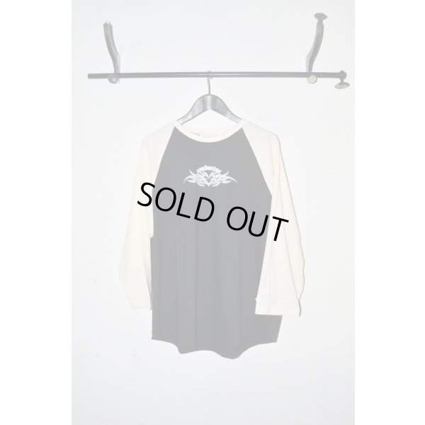 画像1: el conductorH / Raglan Sleeve Heart Tribal Print T-shirt
