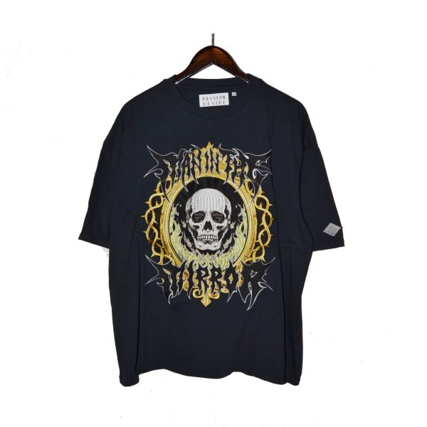 画像1: el conductorH / Full Embroidered T-Shirt 'MAN IN THE MIRROR'